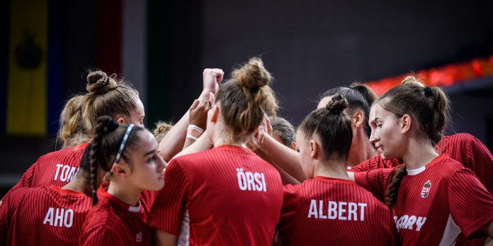 Magabiztos győzelemmel negyeddöntős U17-es leány válogatottunk a debreceni vb-n