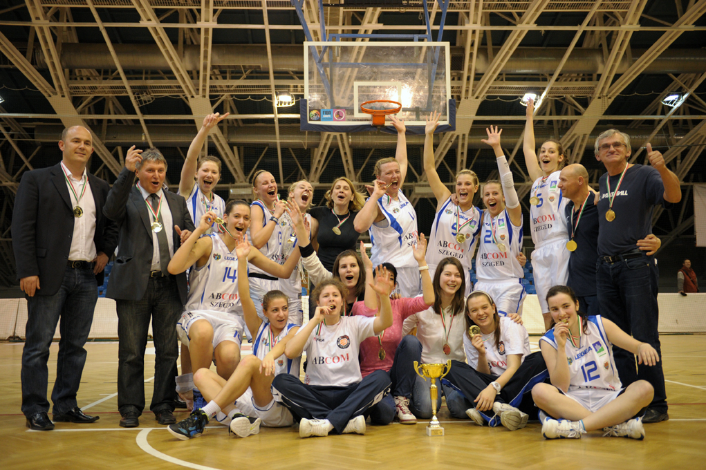 Veretlenül nyerte az Amatőr Női Bajnokságot az ABCOM Szeged