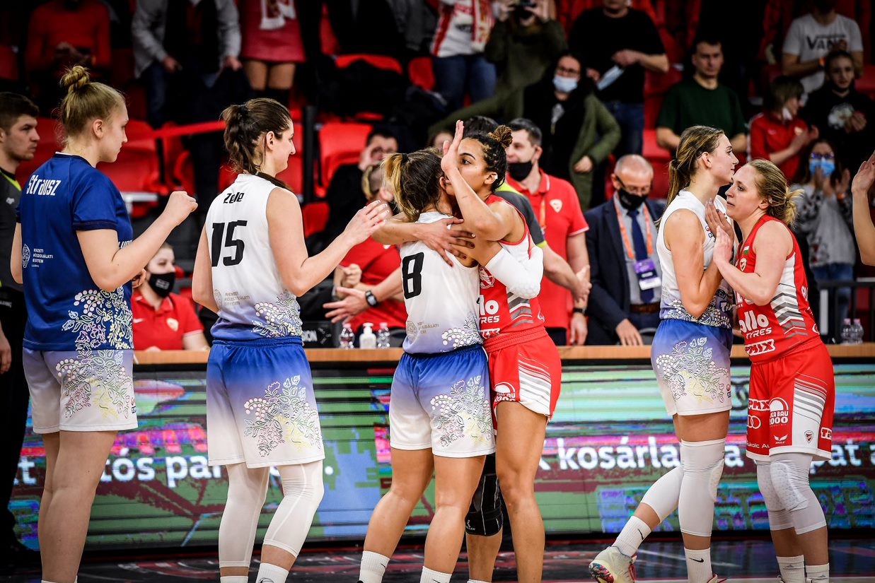 Sopron-PEAC és Szekszárd-DVTK elődöntők a női Magyar Kupában