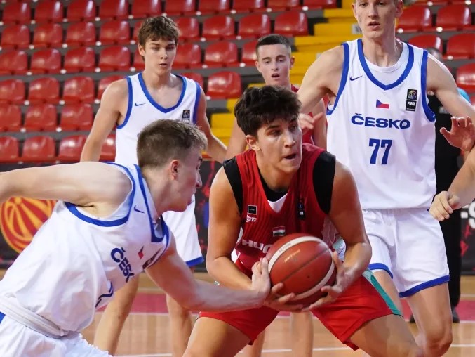 U16-os B divíziós fiú Eb: Hősies küzdelem, magabiztos győzelem Csehország ellen